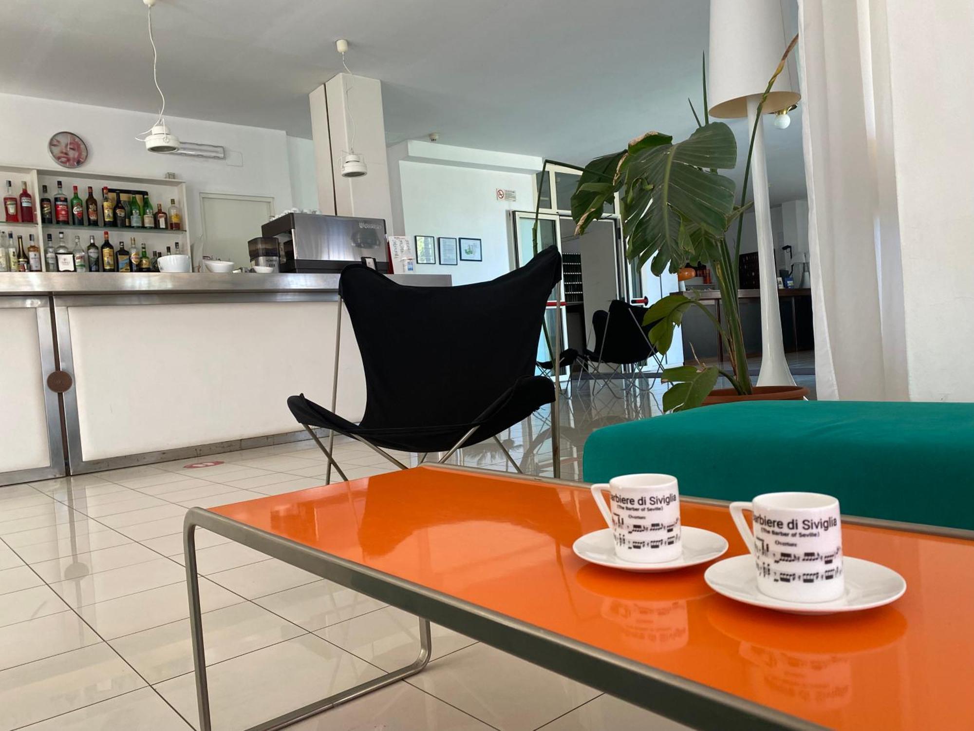 Hotel Nettuno Pesaro Kültér fotó
