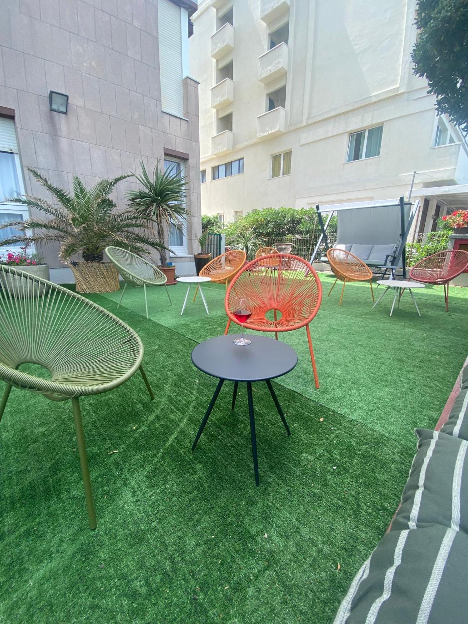 Hotel Nettuno Pesaro Kültér fotó