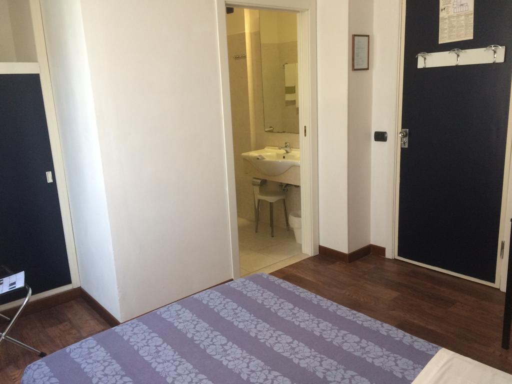 Hotel Nettuno Pesaro Kültér fotó