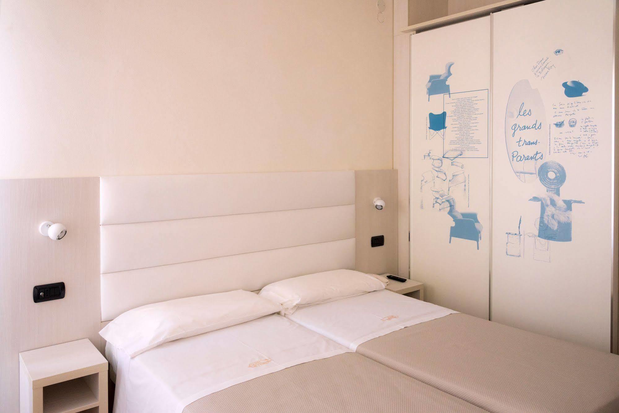 Hotel Nettuno Pesaro Kültér fotó
