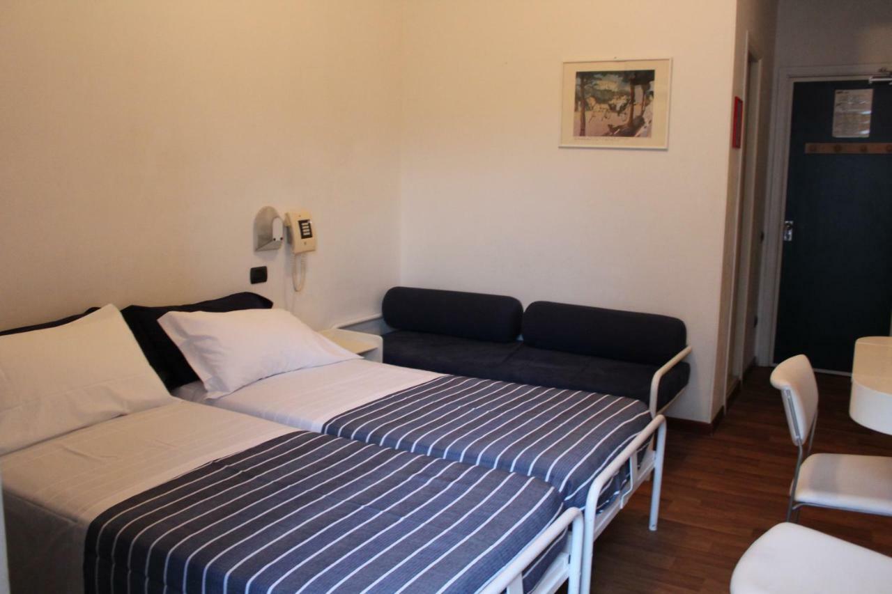 Hotel Nettuno Pesaro Kültér fotó
