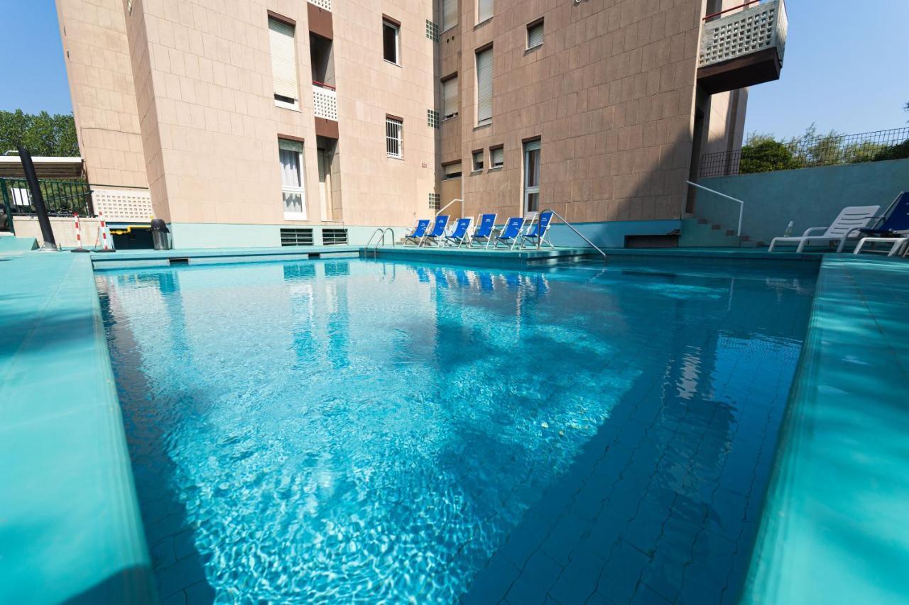 Hotel Nettuno Pesaro Kültér fotó